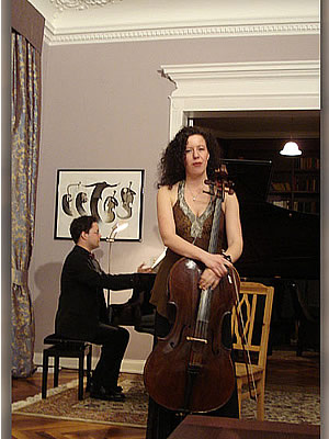 Susanne Müller spielte Cello beim Soiree der Sinne in Heidelberg